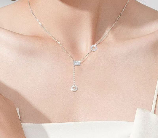 925 Sterling Silver Crushed Ice Hollow Four-Leaf Clover Necklace – Stylish & Versatile Clavicle Chain Gift for Her#OWK038